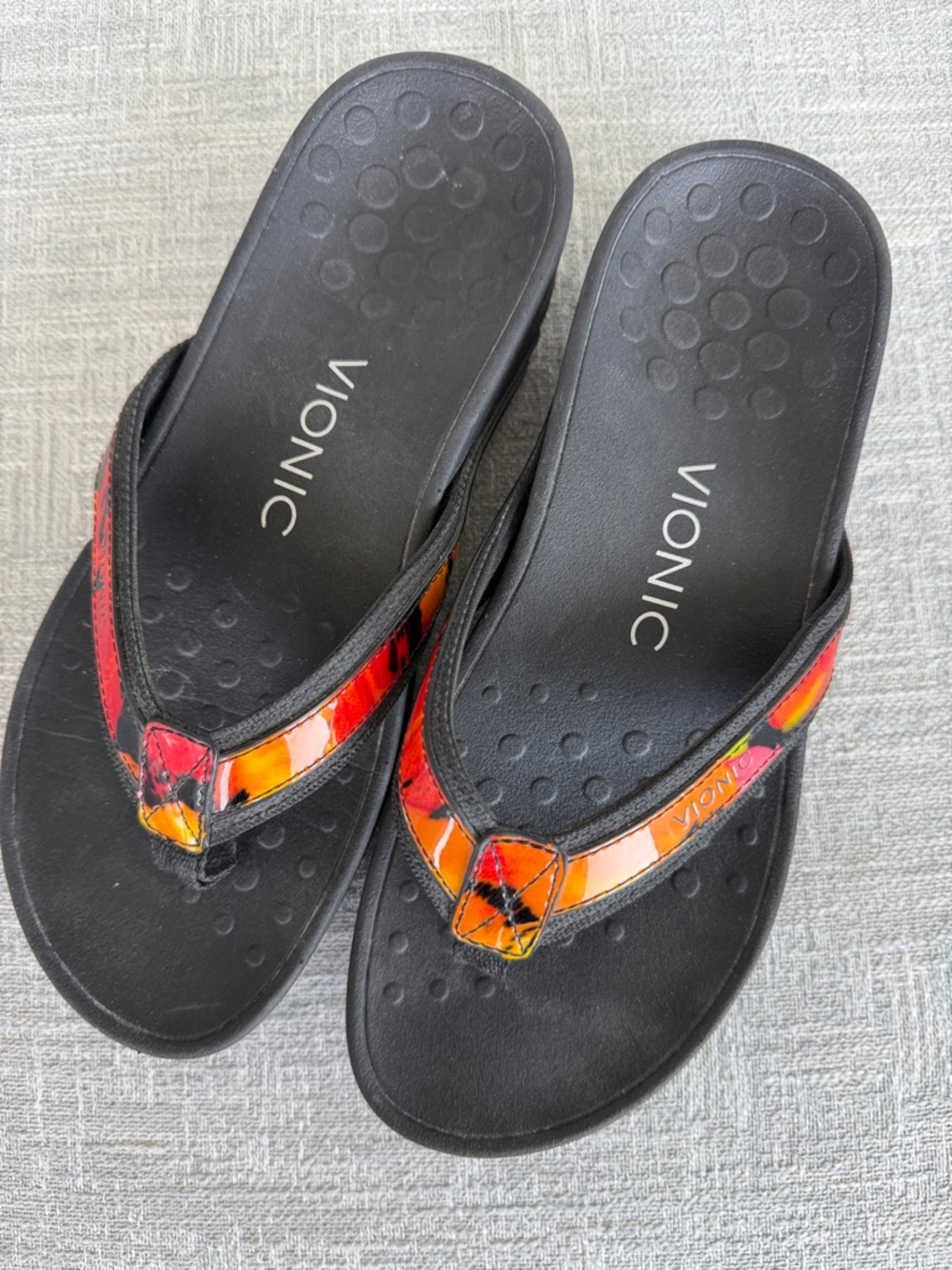 Vionic Tide II Platform Thong Sandals Flip Flops Women's Size 6 Colorful Pattern